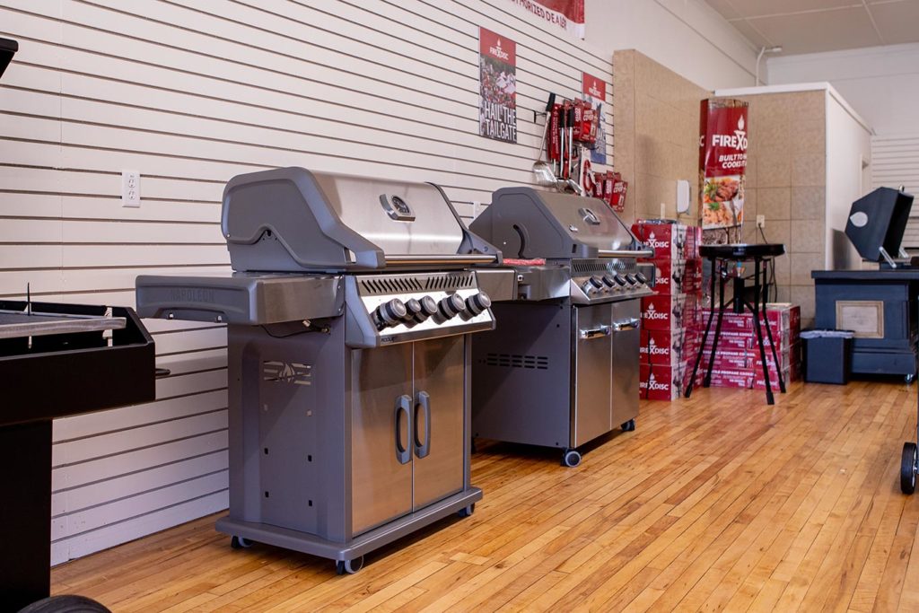 Smokehouse_Grills_and_Supply_Store_32_Napoleon