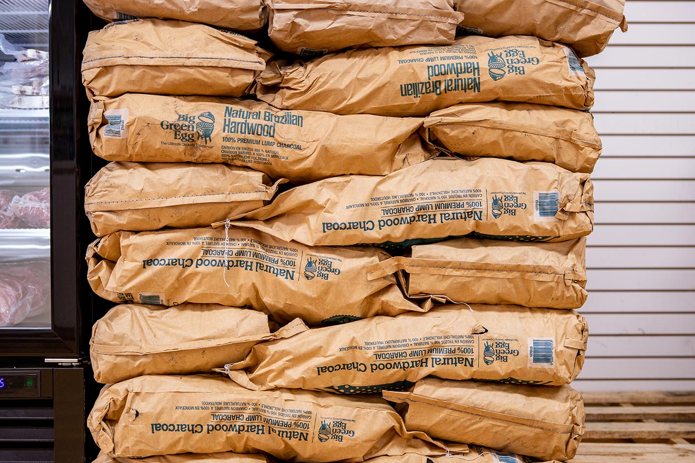 Smokehouse_Grills_and_Supply_Store_44_Charcoal