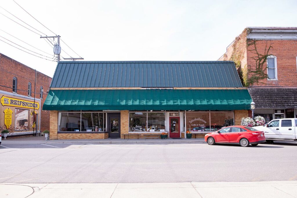 Smokehouse_Grills_and_Supply_Store_82_Front
